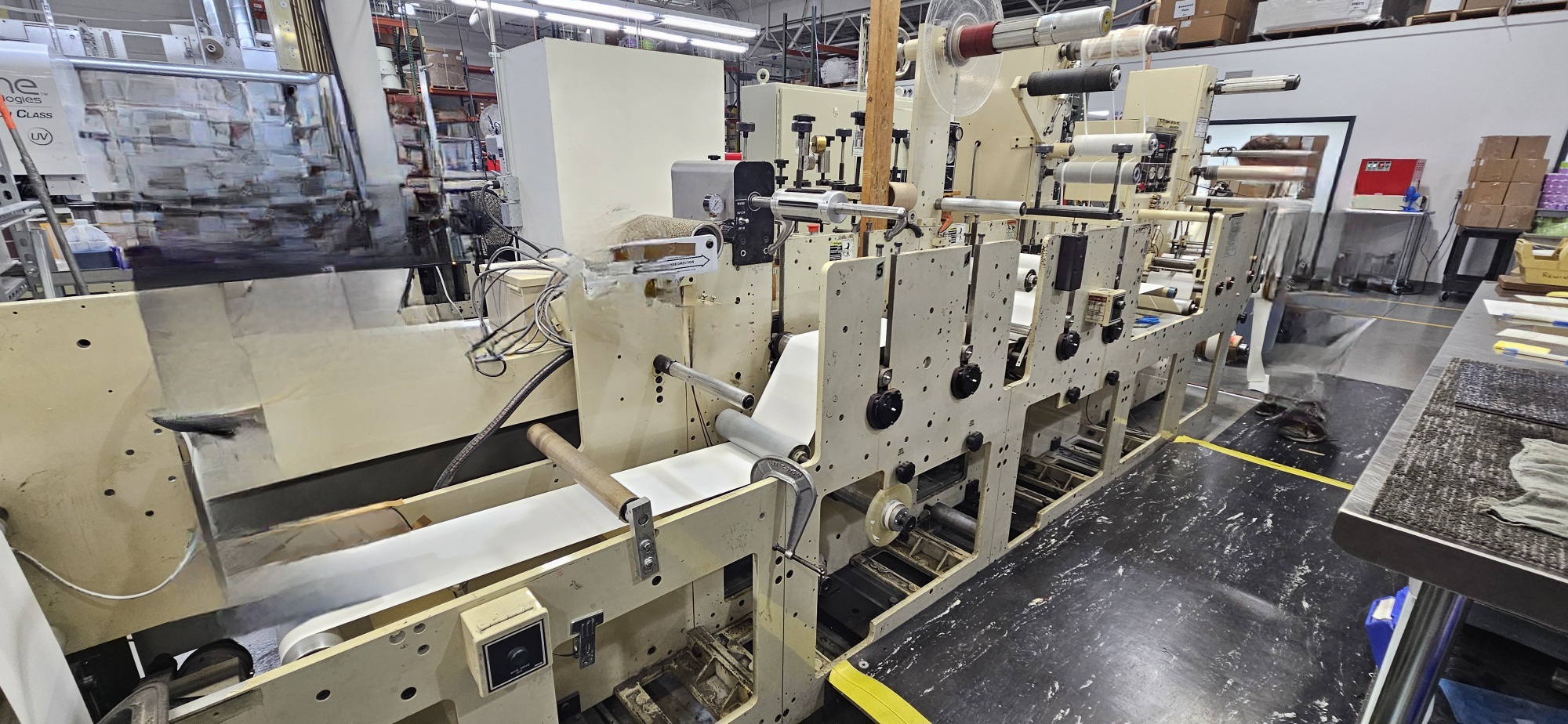 Mark Andy 2200 10" 6 Color #2363 - Image 3